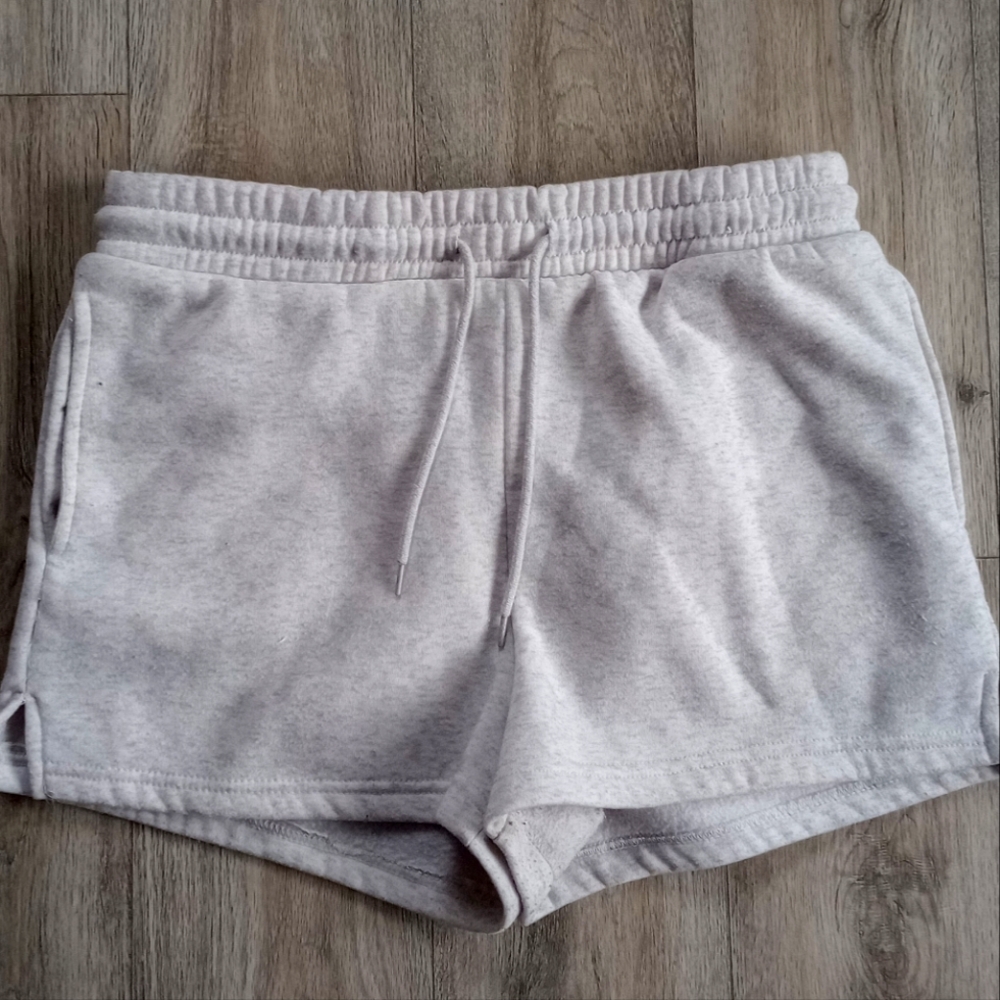 Refuge Athletics, Sweat shorts, Size L, Gray